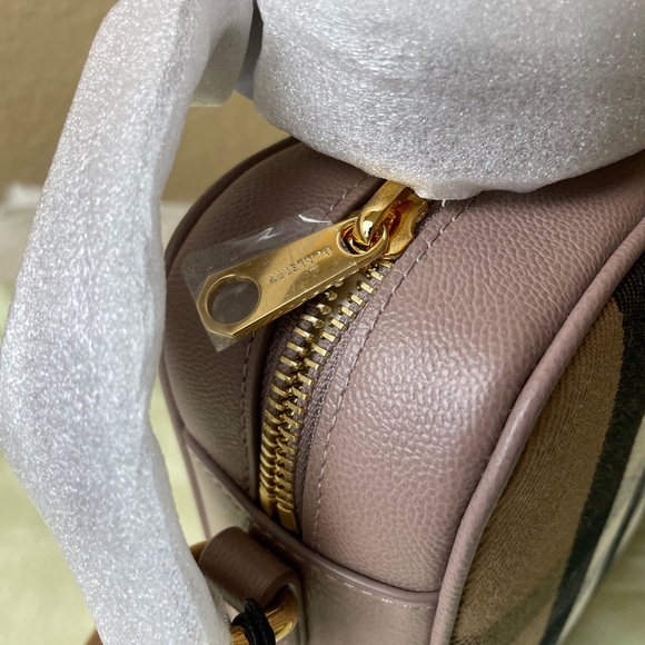 Burberry check print Crossbody bag brand new tag medium - Picture 5 of 6